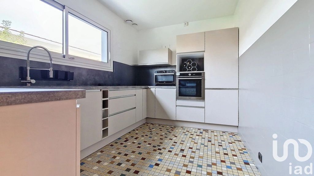 Achat maison à vendre 5 chambres 89 m² - Biganos