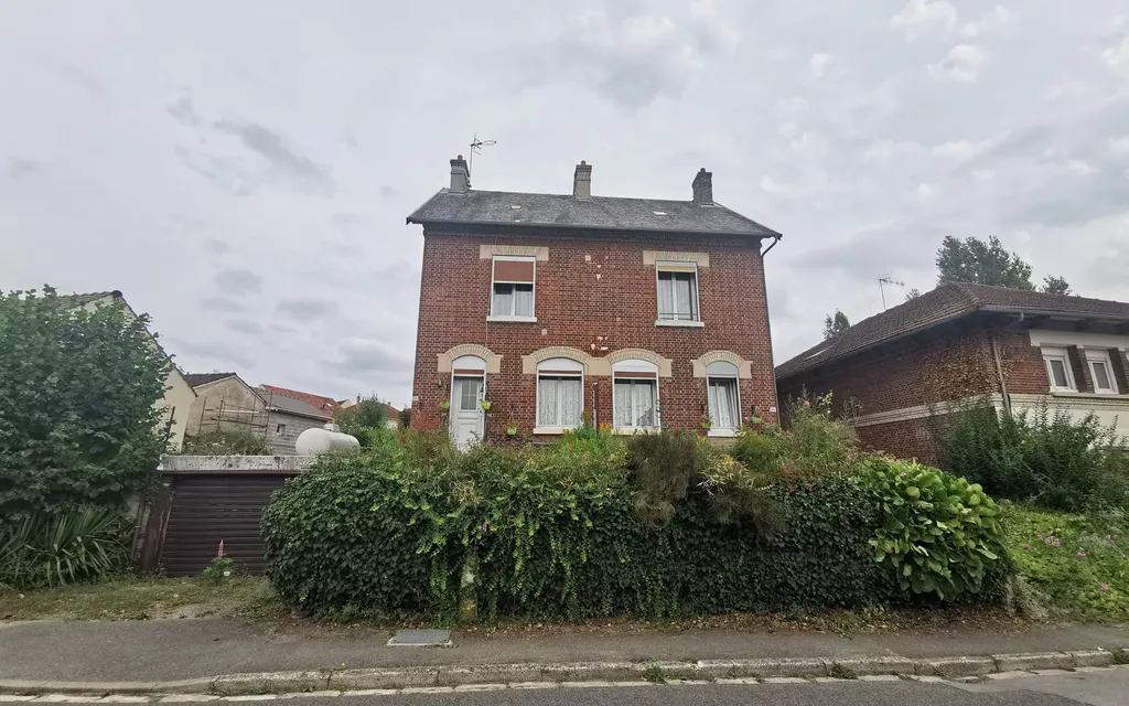 Achat maison 5 chambre(s) - Coucy-le-Château-Auffrique