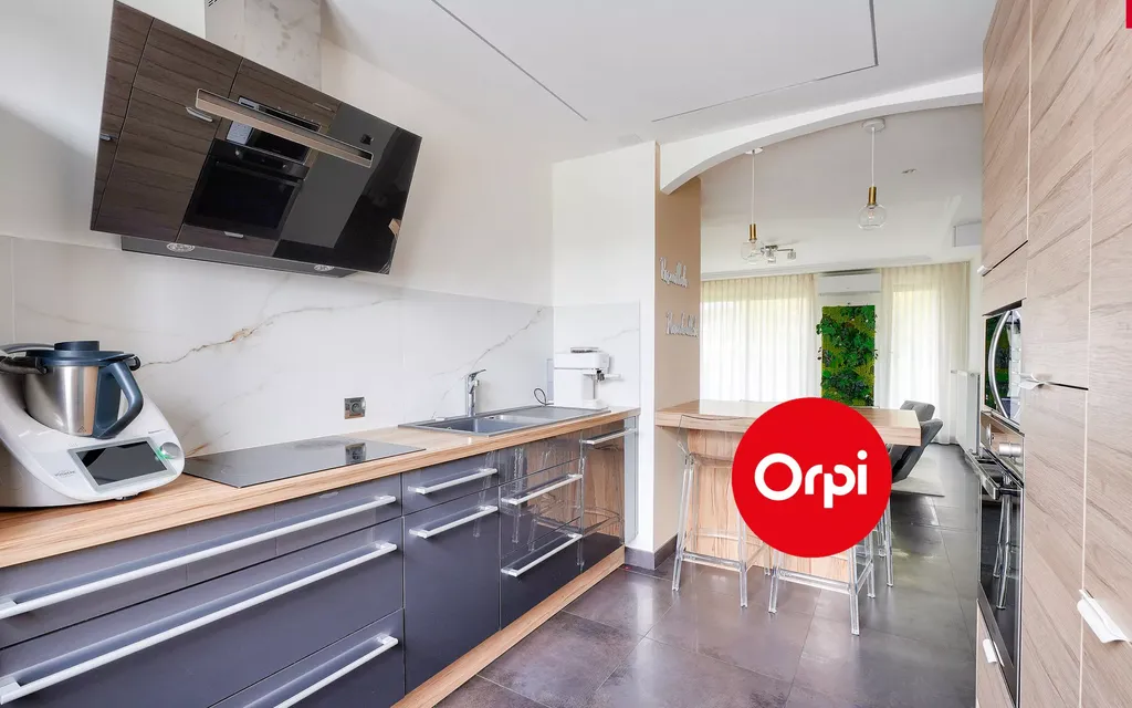 Achat appartement à vendre 4 pièces 90 m² - Saint-Priest