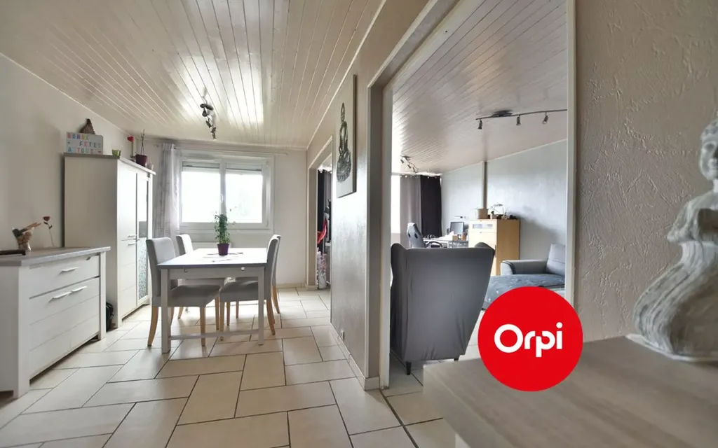 Achat appartement à vendre 5 pièces 103 m² - Saint-Priest