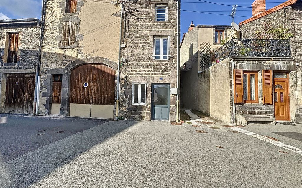 Achat maison à vendre 3 chambres 88 m² - Mozac