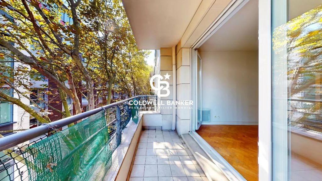 Achat appartement à vendre 3 pièces 73 m² - Paris 14ème arrondissement