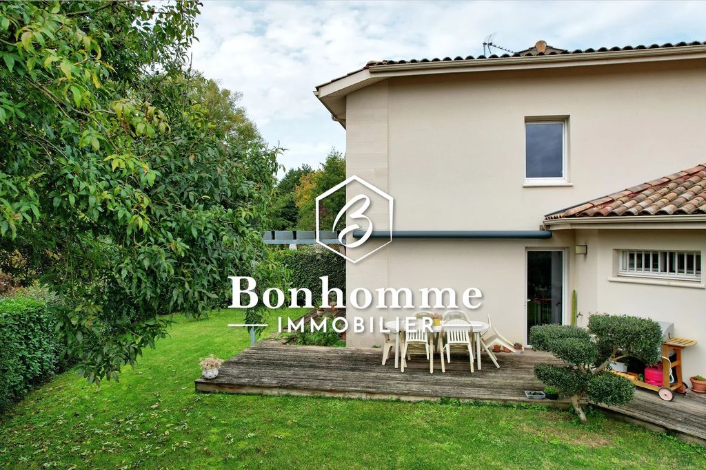 Achat maison à vendre 4 chambres 114 m² - La Brède