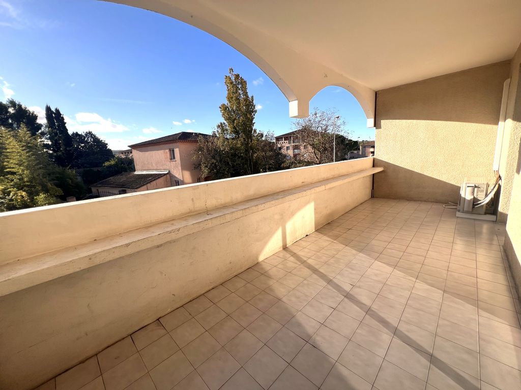 Achat appartement à vendre 3 pièces 66 m² - Aix-en-Provence