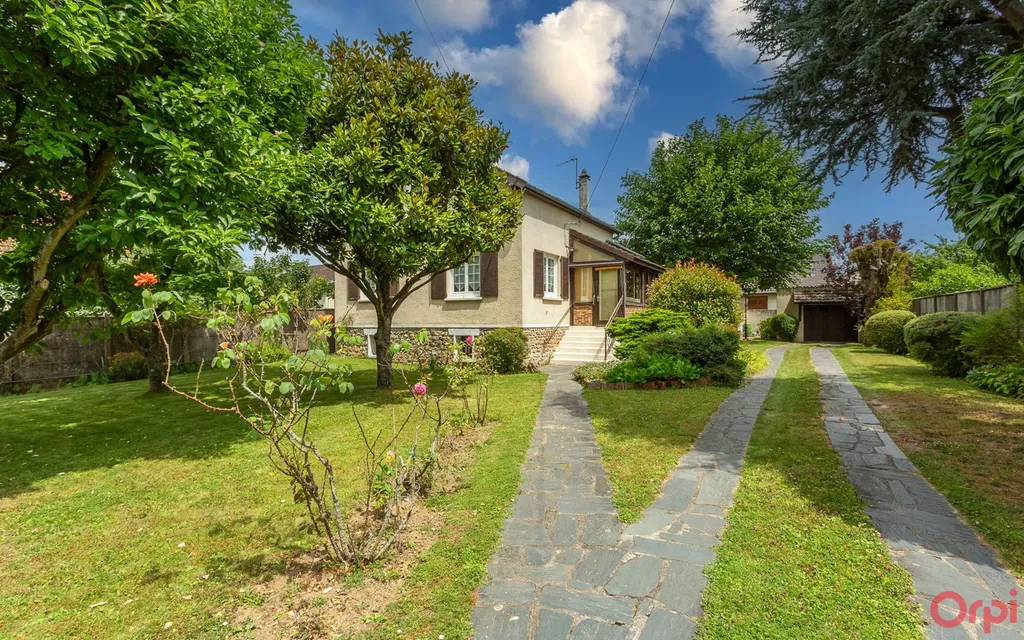 Achat maison à vendre 3 chambres 102 m² - Sainte-Geneviève-des-Bois