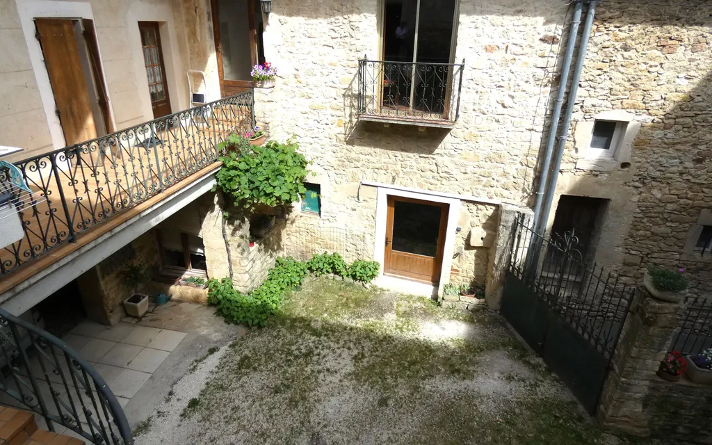 Achat maison à vendre 3 chambres 160 m² - Saint-Gervais