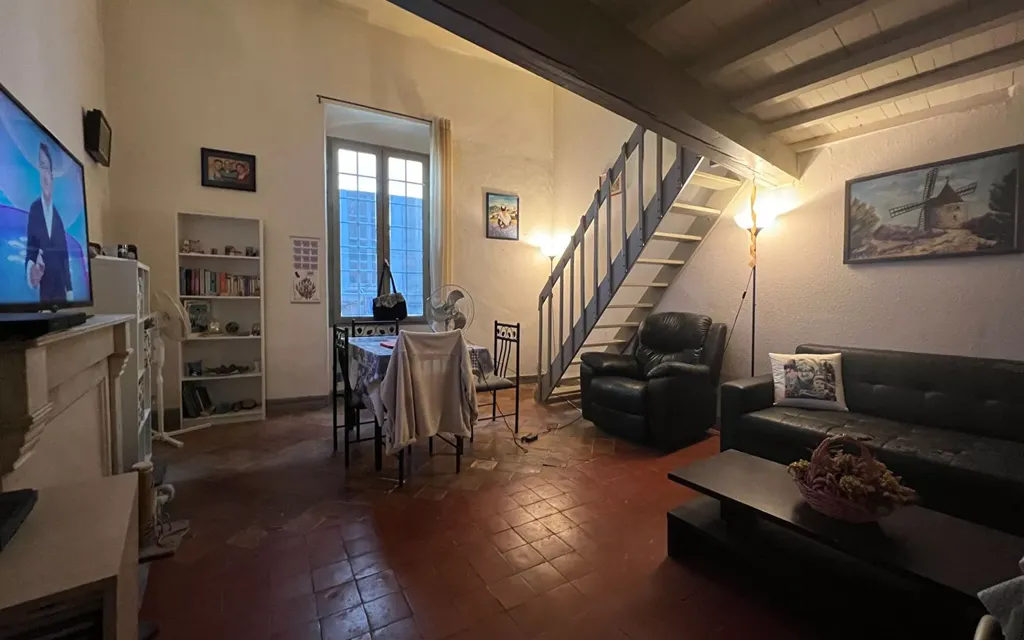 Achat appartement à vendre 2 pièces 90 m² - Carpentras