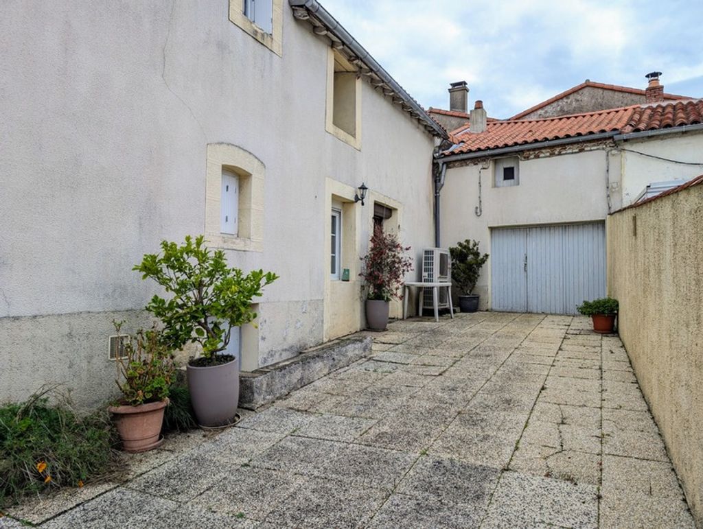 Achat maison à vendre 3 chambres 116 m² - Maulévrier