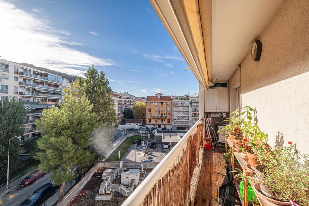 Achat appartement à vendre 2 pièces 42 m² - Nice