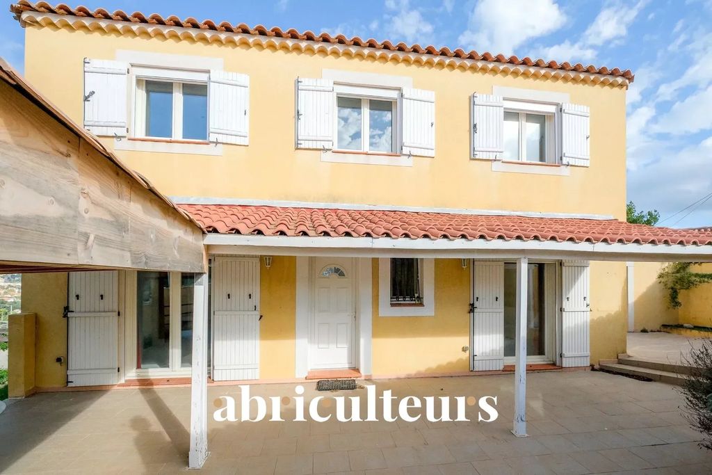 Achat maison à vendre 3 chambres 114 m² - Marseille 15ème arrondissement