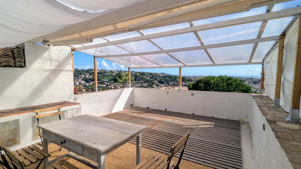 Achat maison à vendre 3 chambres 176 m² - Cagnes-sur-Mer