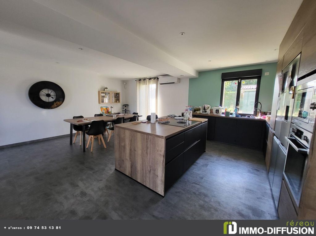 Achat maison à vendre 5 chambres 188 m² - Saint-Cyr-sur-Menthon