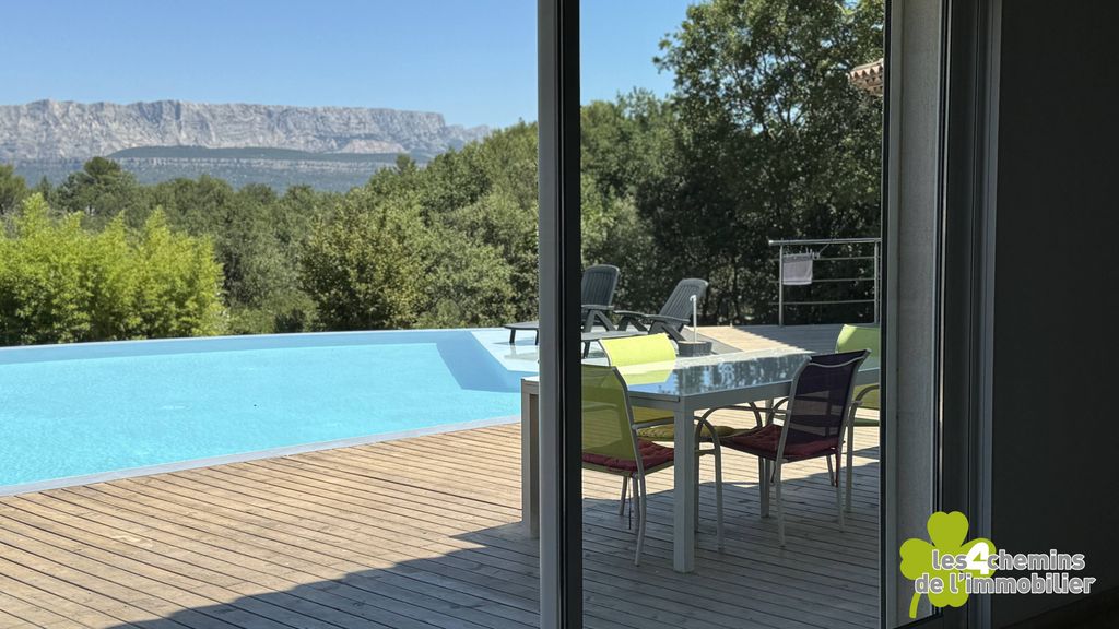 Achat maison à vendre 3 chambres 220 m² - Aix-en-Provence