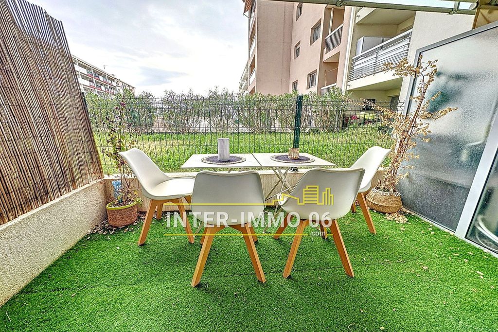 Achat appartement à vendre 3 pièces 67 m² - Cagnes-sur-Mer