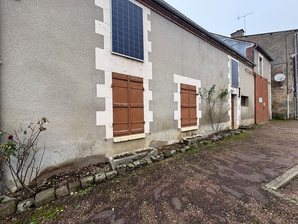 Achat maison à vendre 1 chambre 250 m² - Bléneau