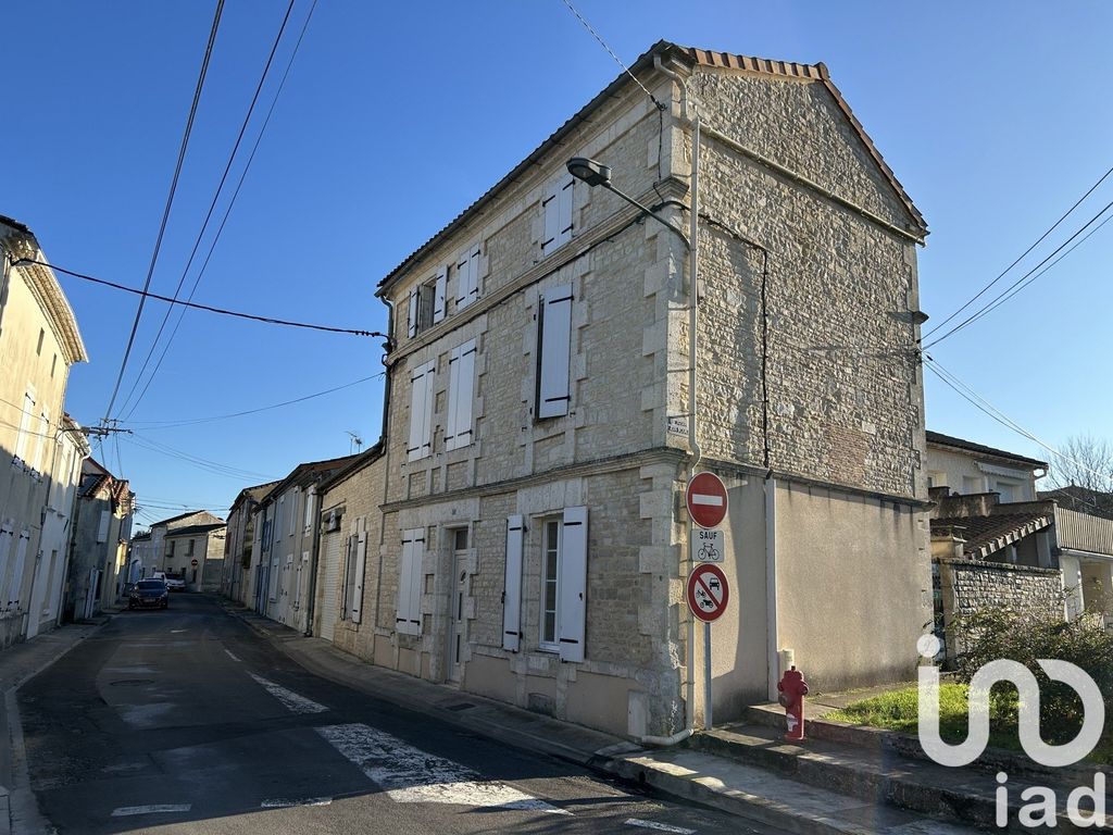 Achat maison à vendre 5 chambres 151 m² - Mansle