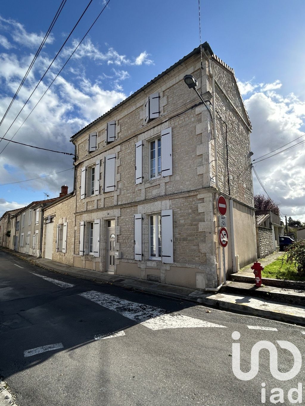 Achat maison à vendre 5 chambres 147 m² - Mansle