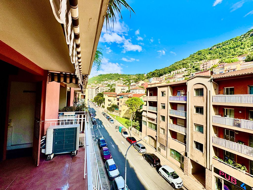 Achat appartement à vendre 3 pièces 65 m² - Nice