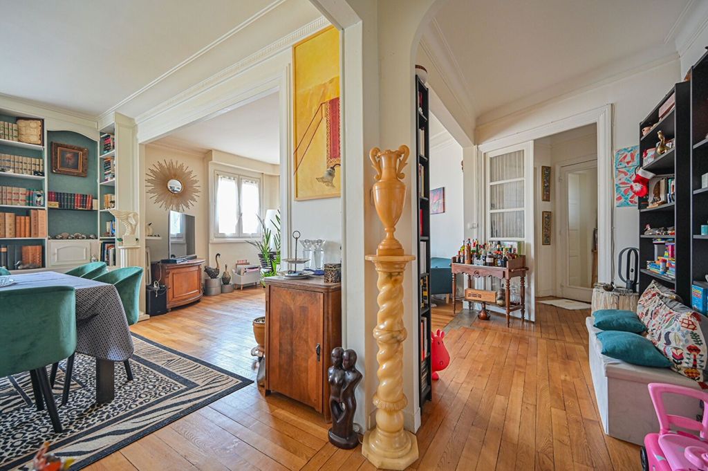 Achat appartement à vendre 3 pièces 77 m² - Paris 19ème arrondissement