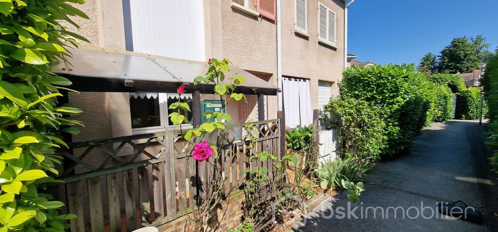 Achat maison à vendre 3 chambres 101 m² - Gournay-sur-Marne