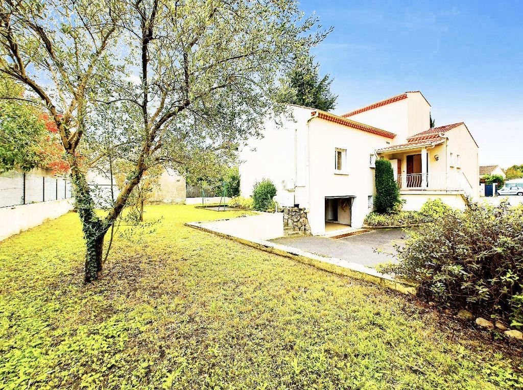 Achat maison à vendre 3 chambres 212 m² - Tournon-sur-Rhône