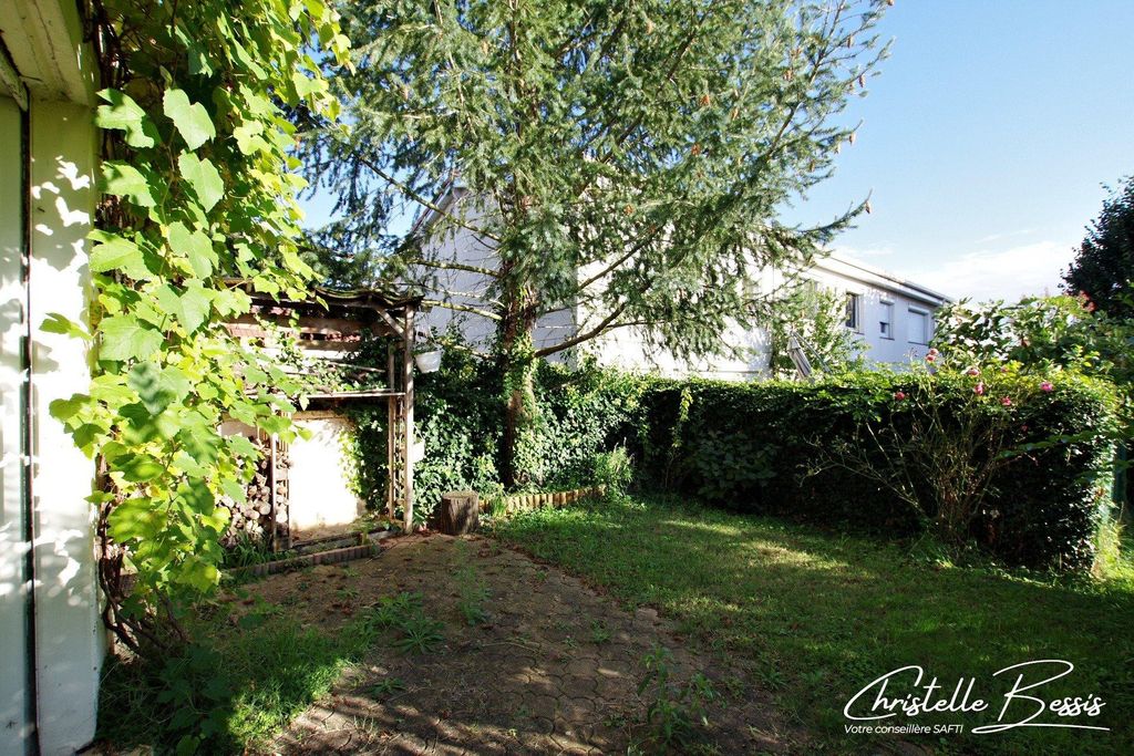 Achat maison à vendre 4 chambres 112 m² - Villecresnes