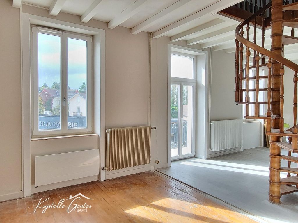 Achat appartement à vendre 4 pièces 82 m² - Dole