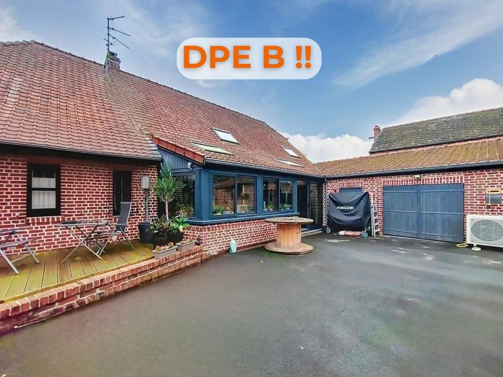 Achat maison à vendre 5 chambres 190 m² - Le Quesnoy