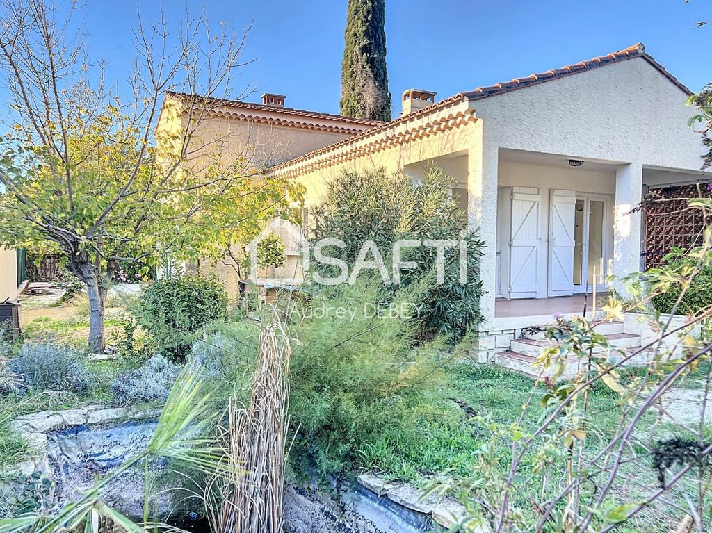 Achat maison à vendre 3 chambres 80 m² - Sanary-sur-Mer