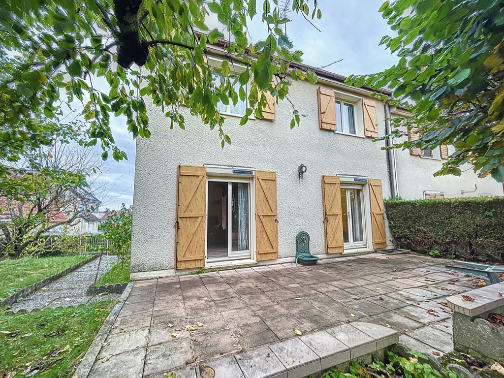 Achat maison à vendre 4 chambres 103 m² - Valentigney