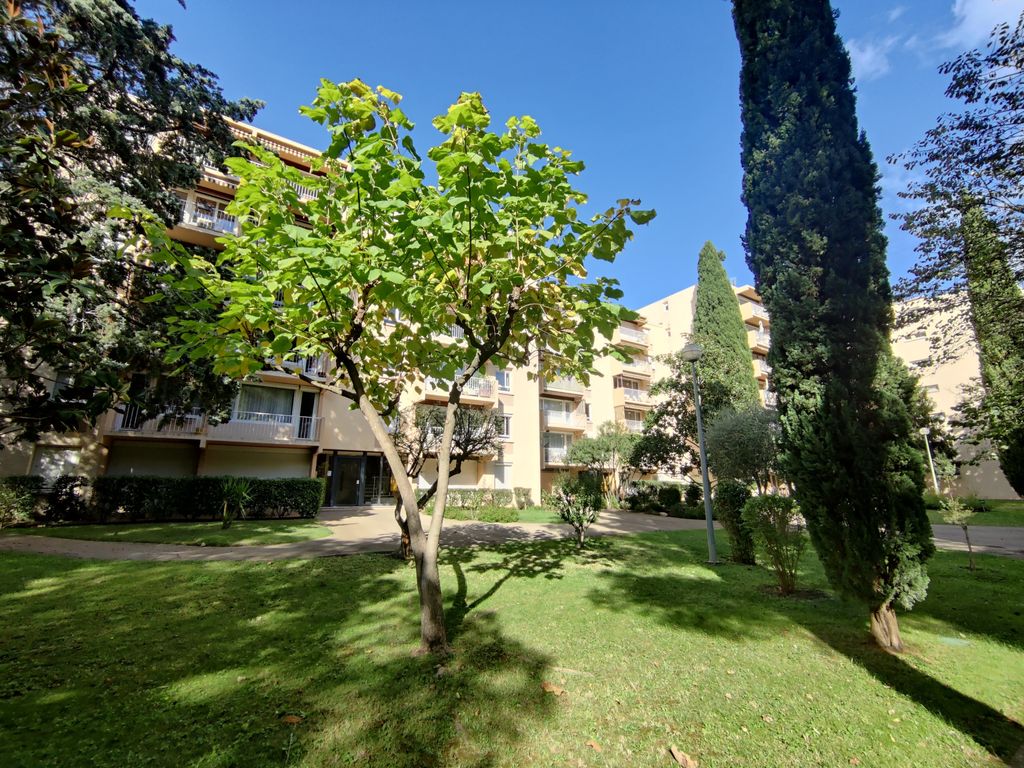 Achat appartement à vendre 4 pièces 83 m² - Nîmes