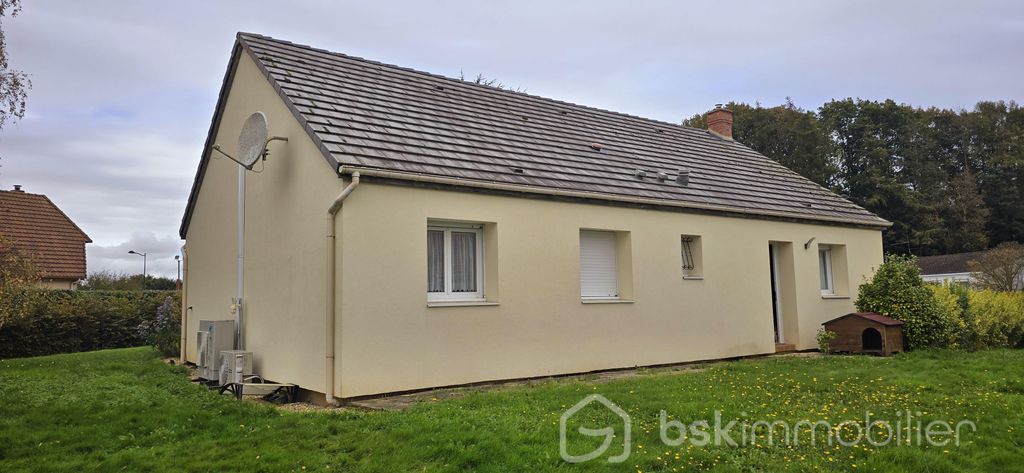 Achat maison à vendre 4 chambres 95 m² - Saint-Martin-Osmonville