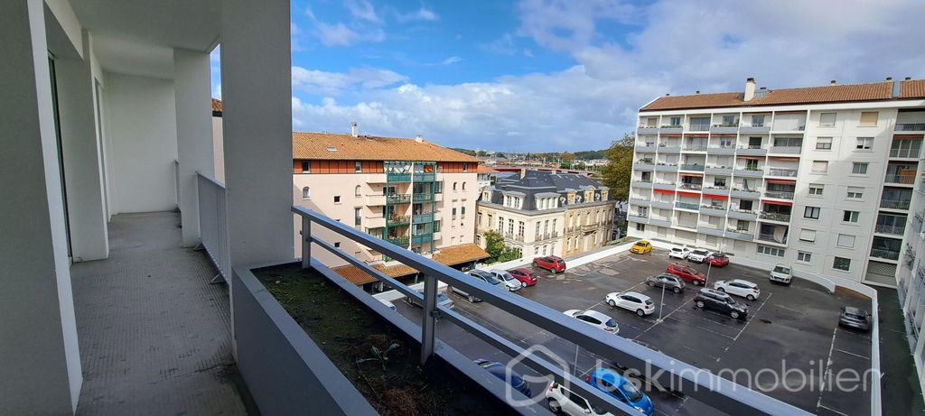 Achat appartement à vendre 2 pièces 67 m² - Bayonne