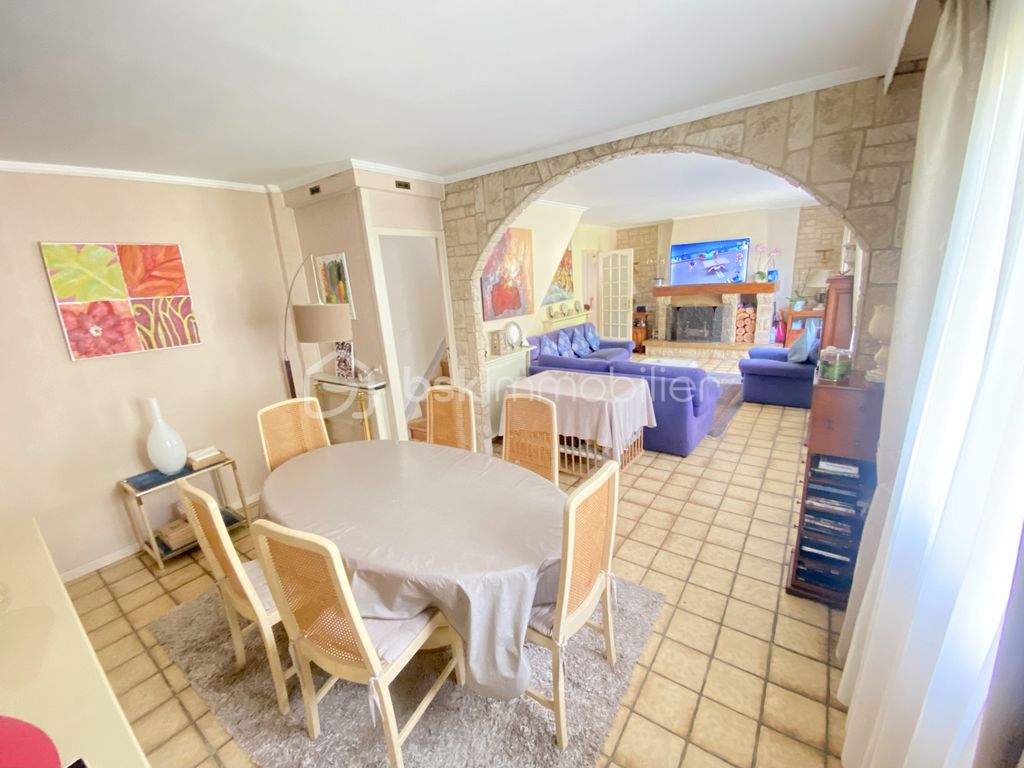 Achat maison à vendre 5 chambres 119 m² - Savigny-le-Temple