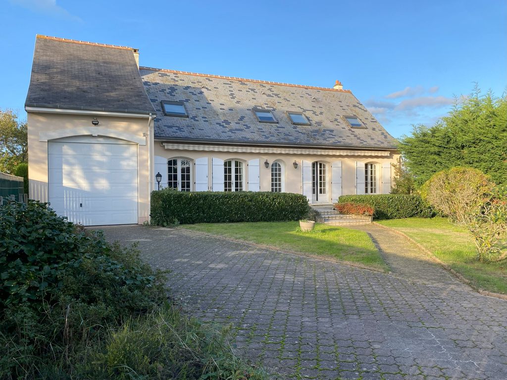 Achat maison à vendre 6 chambres 225 m² - Bou