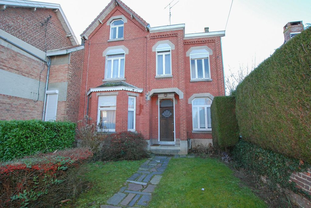 Achat maison à vendre 4 chambres 125 m² - Jeumont