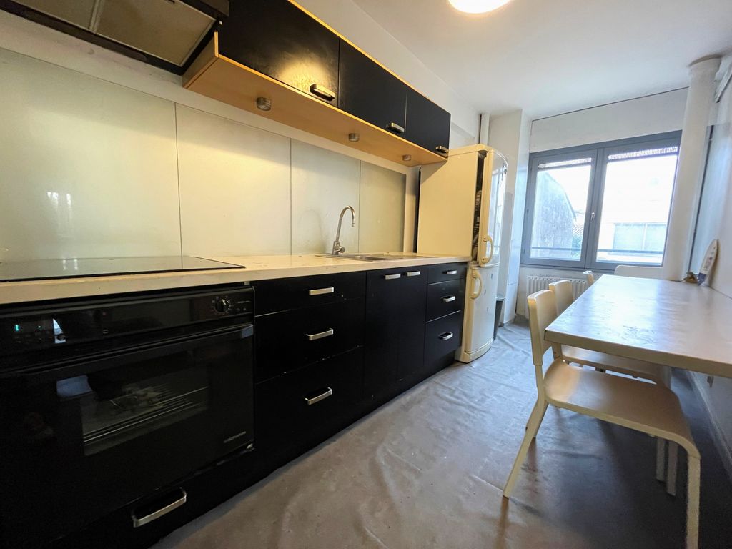 Achat appartement à vendre 5 pièces 116 m² - Talence