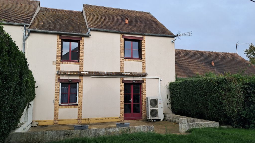 Achat maison à vendre 4 chambres 100 m² - La Ferté-Vidame