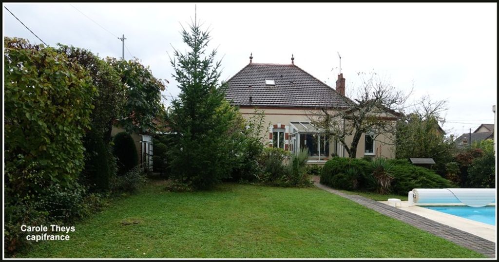 Achat maison à vendre 5 chambres 219 m² - Montluçon