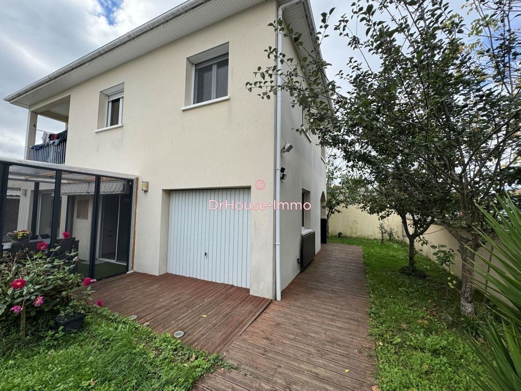 Achat maison à vendre 3 chambres 118 m² - Cenon