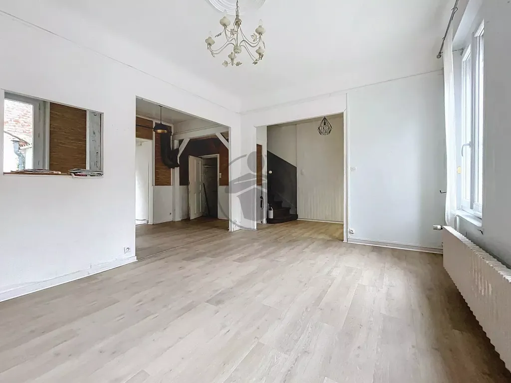 Achat maison à vendre 2 chambres 95 m² - Saint-Quentin