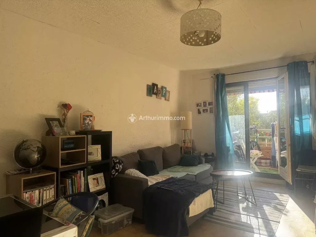 Achat appartement à vendre 4 pièces 78 m² - Sanary-sur-Mer