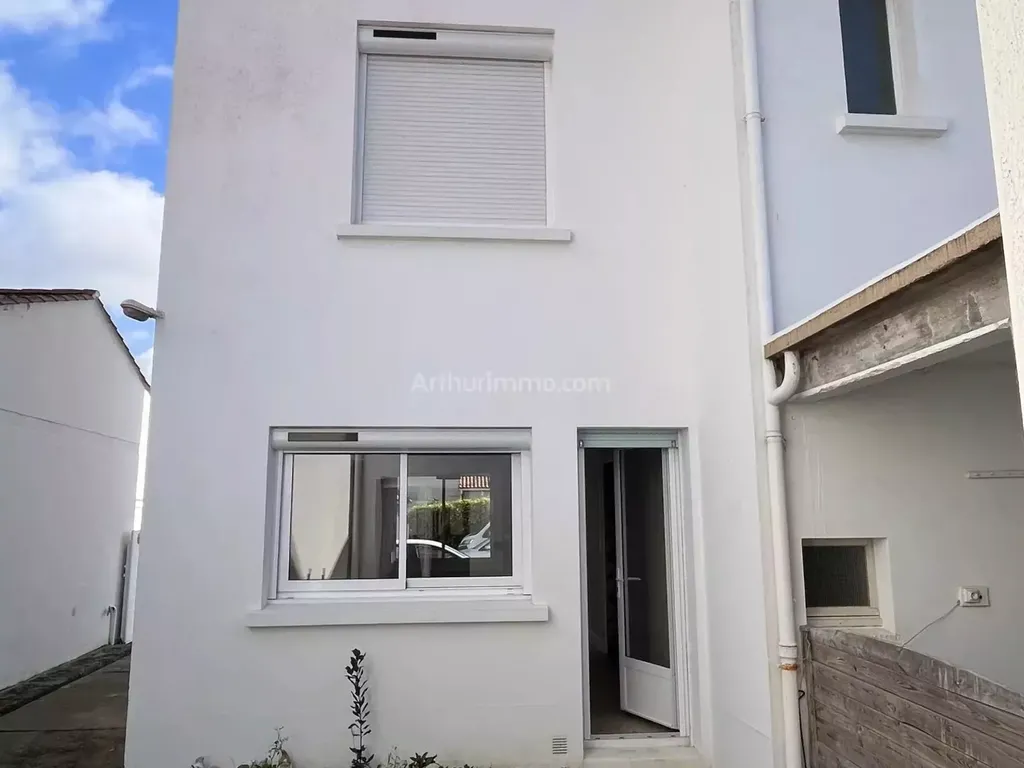 Achat maison à vendre 3 chambres 90 m² - Les Sables-d'Olonne