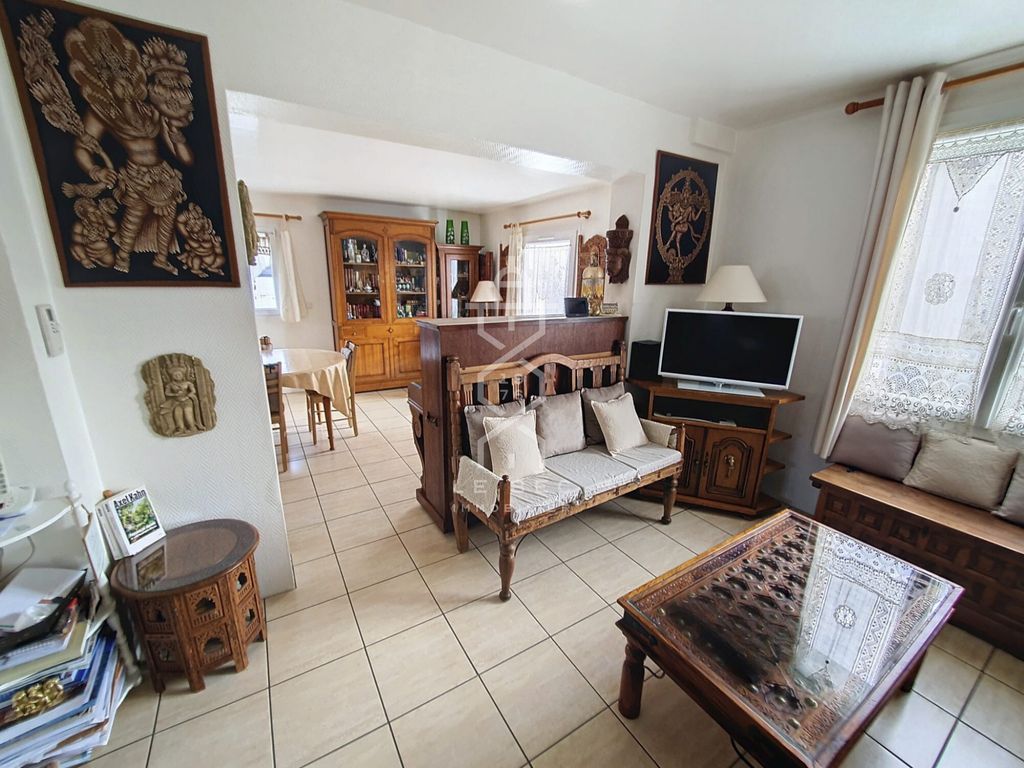 Achat maison à vendre 6 chambres 151 m² - Lanester