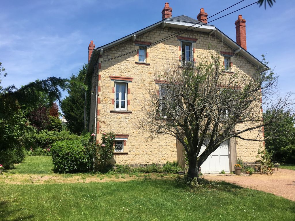 Achat maison à vendre 5 chambres 190 m² - Nevers