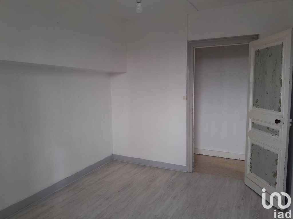 Achat maison à vendre 4 chambres 157 m² - Les Églisottes-et-Chalaures