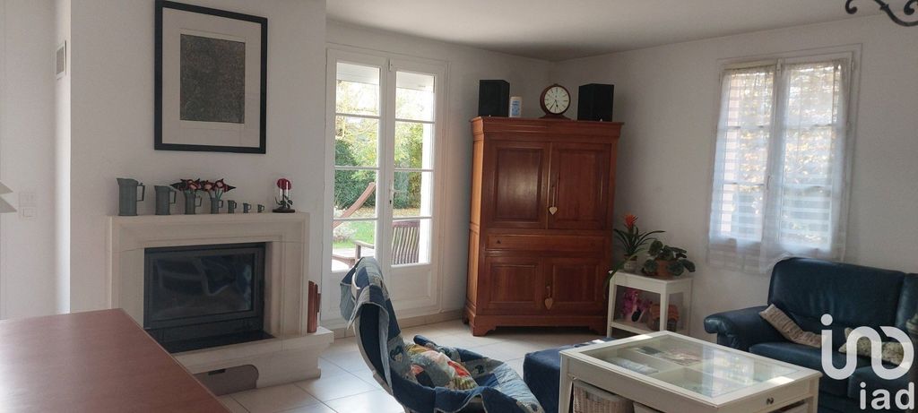 Achat maison à vendre 6 chambres 230 m² - Bailly-Romainvilliers