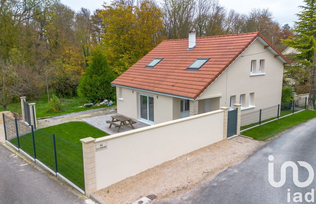 Achat maison à vendre 4 chambres 126 m² - Saint-Hilaire-au-Temple