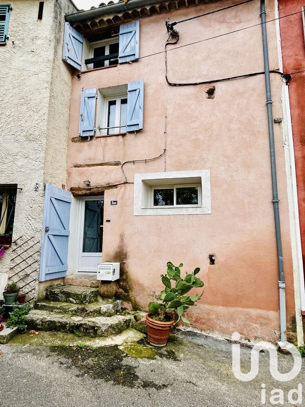 Achat maison à vendre 2 chambres 59 m² - Besse-sur-Issole