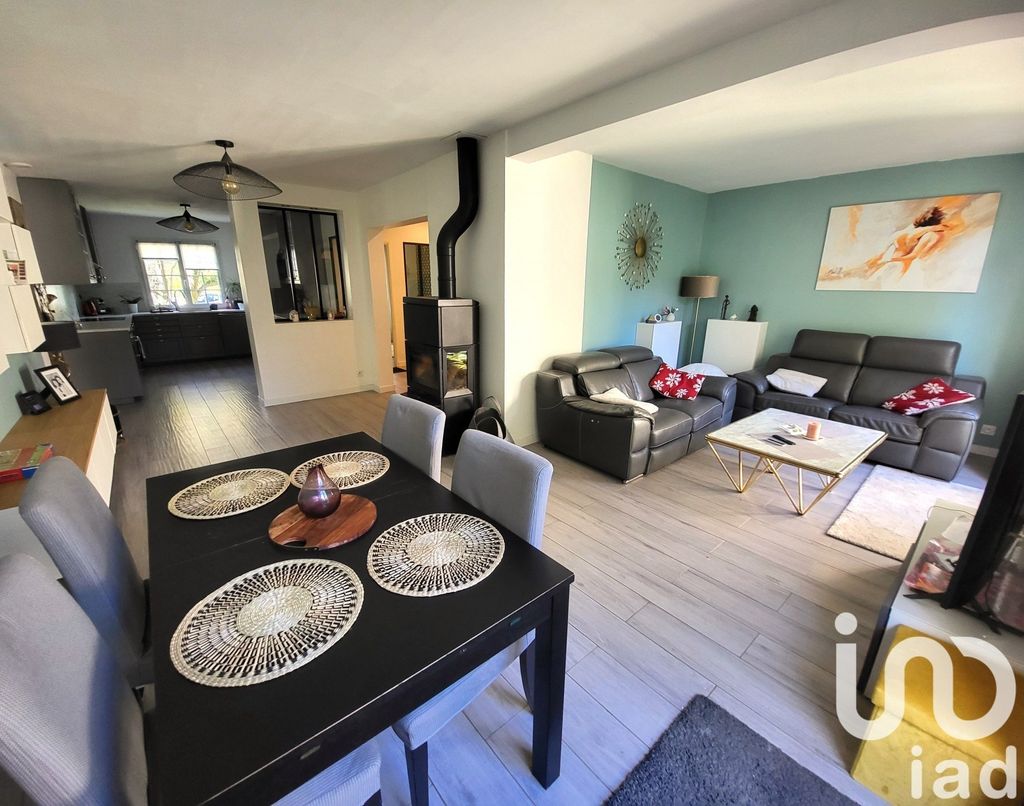 Achat maison à vendre 4 chambres 130 m² - Jouy-en-Josas